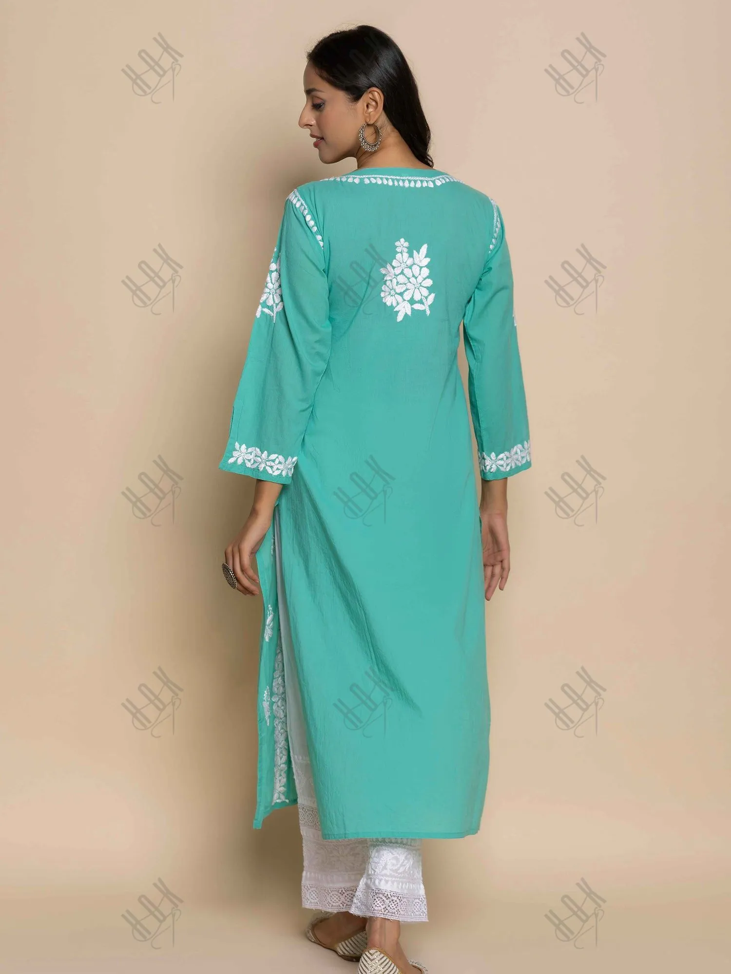 Fizaa Chikankari Kurta in Cotton V Neck Sea Green