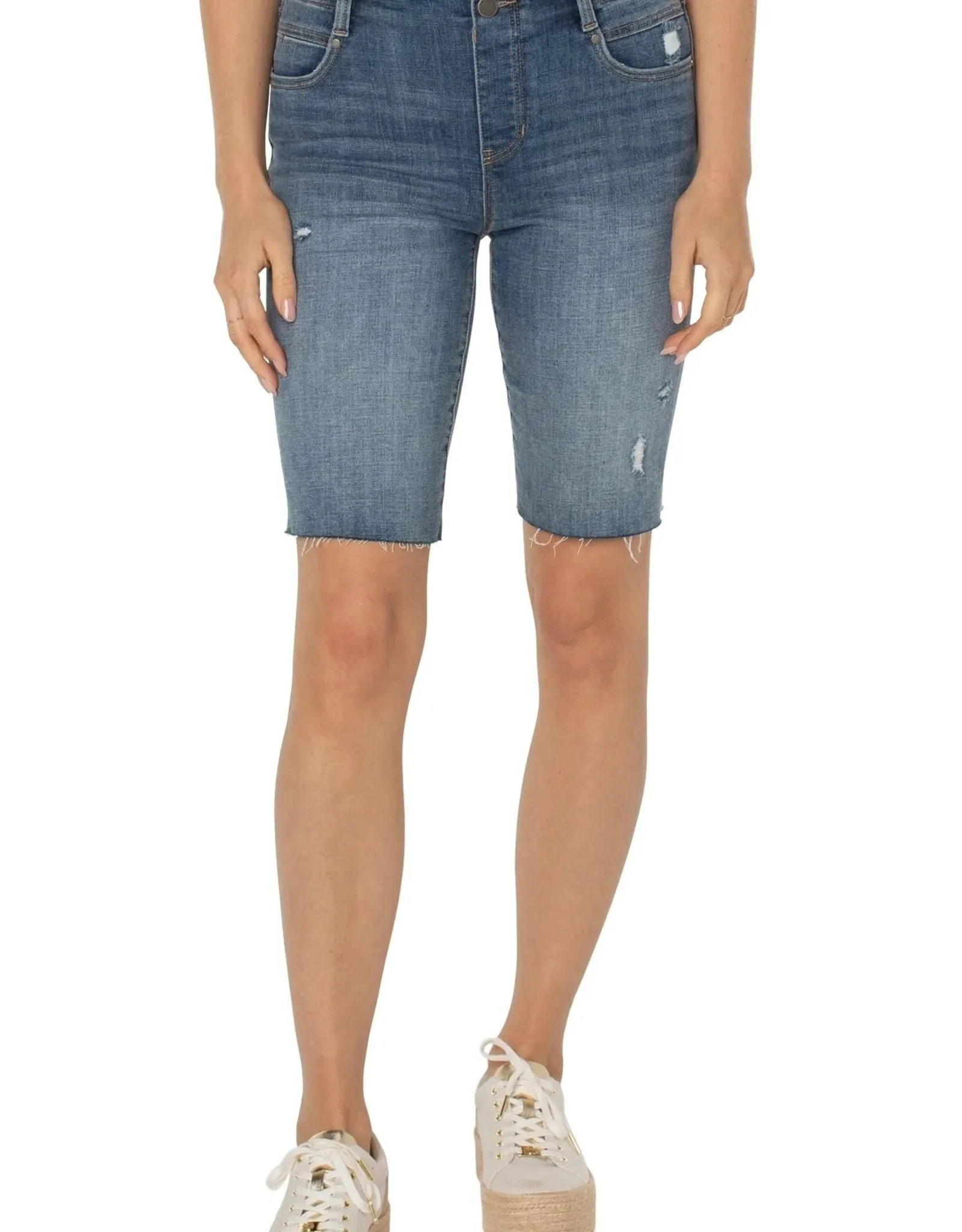 Gia Cruiser Short with Cut Hem | Windom