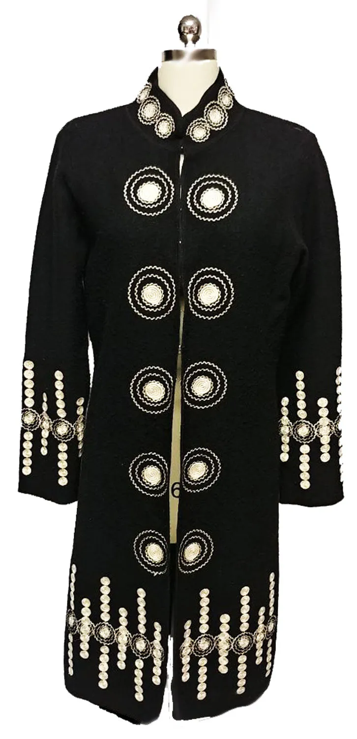 *GORGEOUS SOPHISTICATED NEIMAN MARCUS EXCLUSIVE WOOL COAT ADORNED WITH CREAM WOVEN ACCENTS