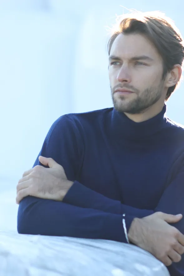 Lofty Turtleneck Cashmere Sweater