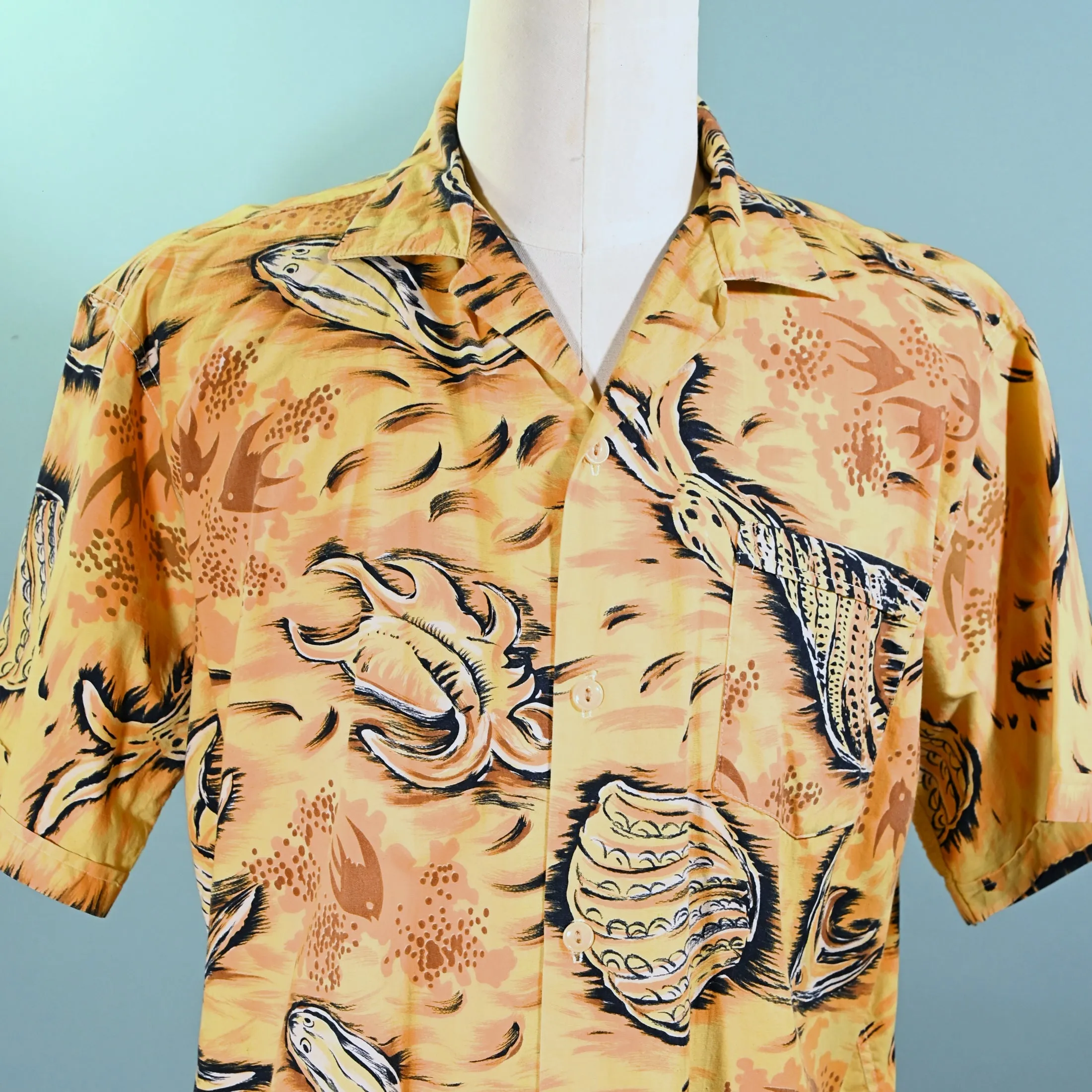 Paradise 50s Vintage Hawaiian Shirt, Fish Seashells Underwater Aloha Shirt, L