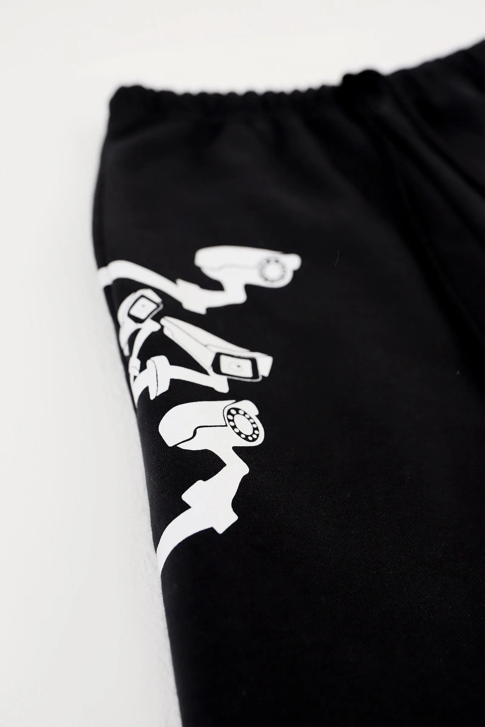 "CAMERA KI AANKH" HAND PRINTED SWEATPANTS