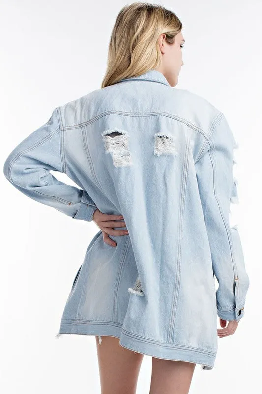 THE MYSTYLEMODE LIGHT WASH DISTRESSED DENIM OVERSIZED JEAN JACKET