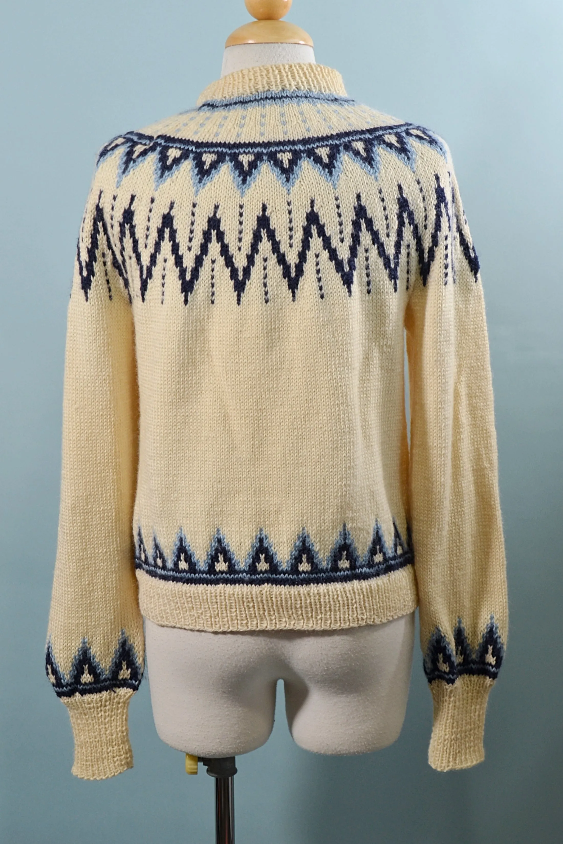 Vintage 50s/60s Wool Hand Knit Sweater, Scandinavian Style M