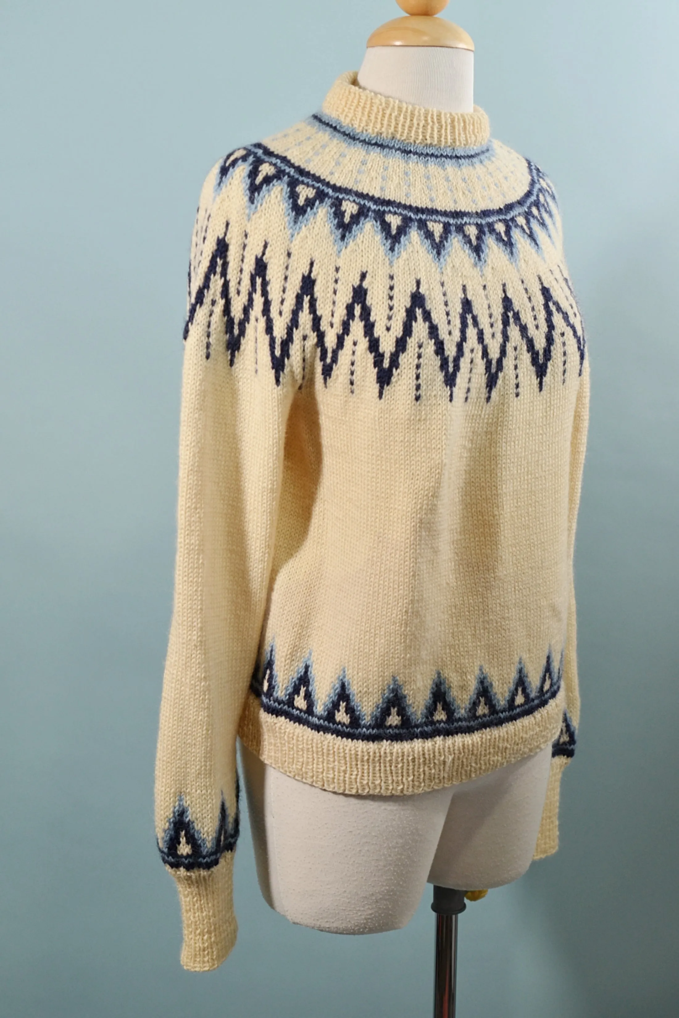 Vintage 50s/60s Wool Hand Knit Sweater, Scandinavian Style M