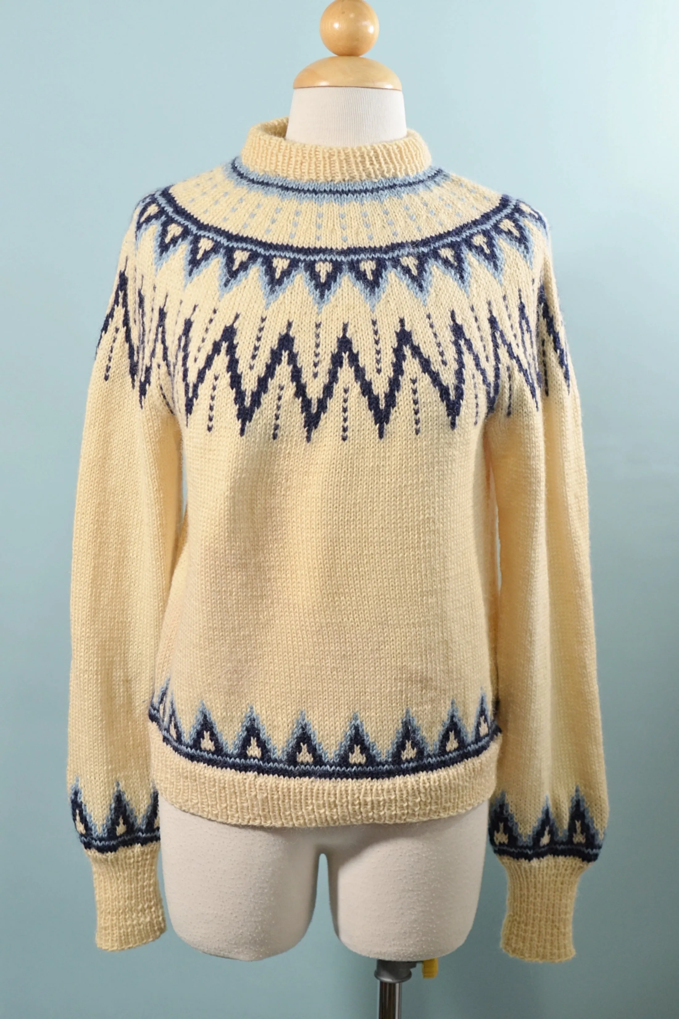 Vintage 50s/60s Wool Hand Knit Sweater, Scandinavian Style M