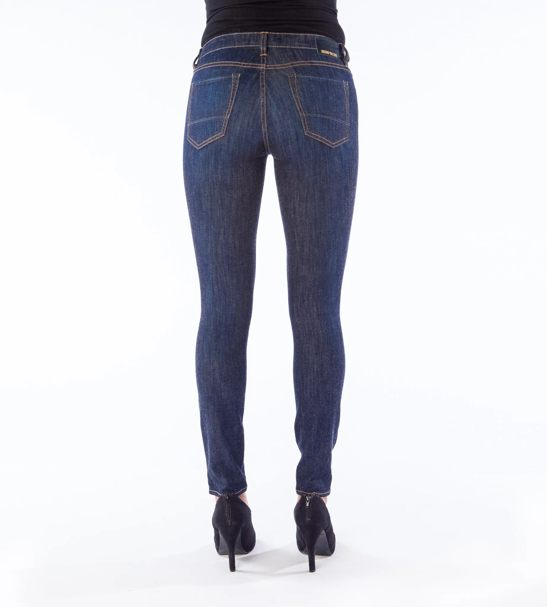 Women's Skinny Jean in Vintage Dark Blue